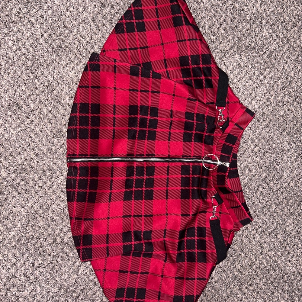 Hot Topic Red and Black Plaid Skater Skirt